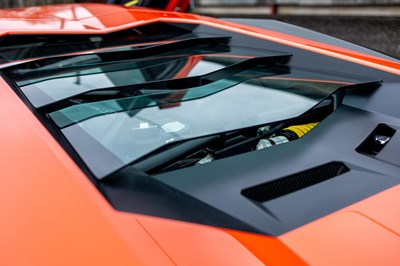Lot 221 - 2013 Lamborghini Aventador