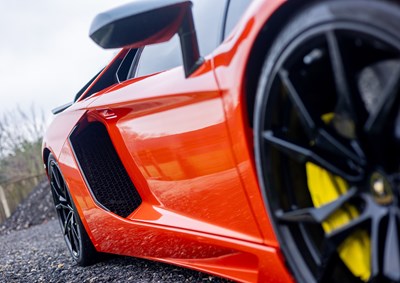 Lot 221 - 2013 Lamborghini Aventador