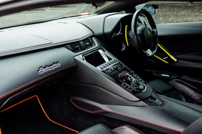 Lot 221 - 2013 Lamborghini Aventador
