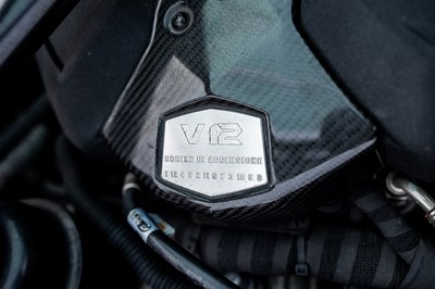 Lot 221 - 2013 Lamborghini Aventador