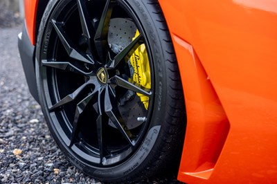 Lot 221 - 2013 Lamborghini Aventador
