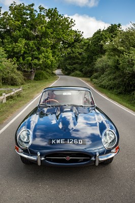 Lot 194 - 1966 Jaguar E-Type Series I Fixedhead Coupé (4.2 litre)