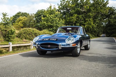 Lot 194 - 1966 Jaguar E-Type Series I Fixedhead Coupé (4.2 litre)