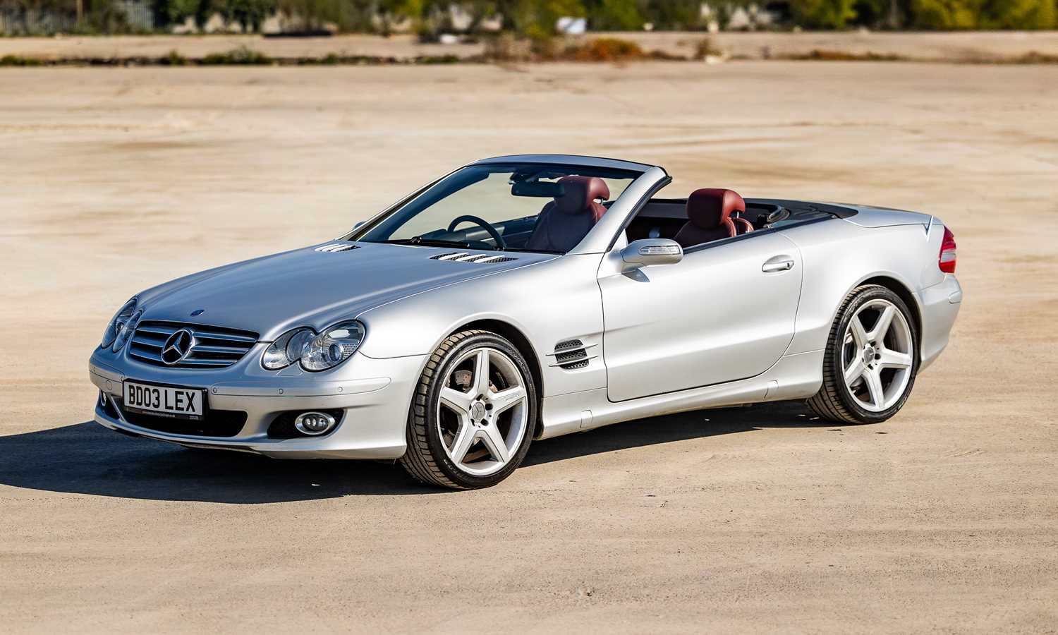 Lot 147 - 2006 Mercedes-Benz SL350