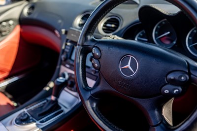 Lot 147 - 2006 Mercedes-Benz SL350