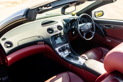 Lot 147 - 2006 Mercedes-Benz SL350