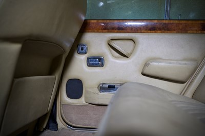 Lot 1973 Bentley T