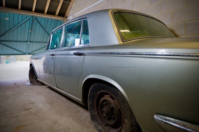 Lot 1973 Bentley T