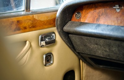 Lot 1973 Bentley T