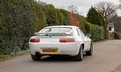Lot 133 - 1992 Porsche 928 S4