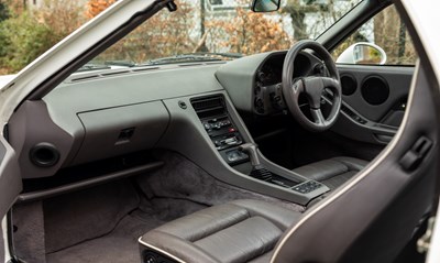 Lot 133 - 1992 Porsche 928 S4