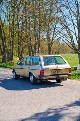 Lot 103 - 1983 Mercedes-Benz 230 TE
