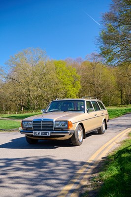 Lot 103 - 1983 Mercedes-Benz 230 TE