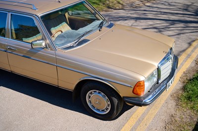 Lot 103 - 1983 Mercedes-Benz 230 TE