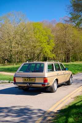 Lot 103 - 1983 Mercedes-Benz 230 TE