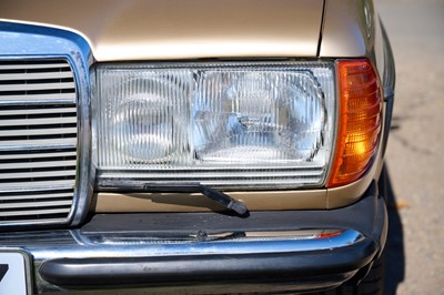 Lot 103 - 1983 Mercedes-Benz 230 TE