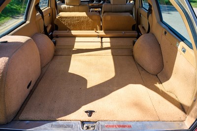 Lot 103 - 1983 Mercedes-Benz 230 TE