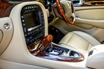 Lot 155 - 2007 Jaguar XJR 4.2 Supercharged to Sovereign Specification
