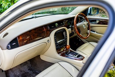 Lot 155 - 2007 Jaguar XJR 4.2 Supercharged to Sovereign Specification