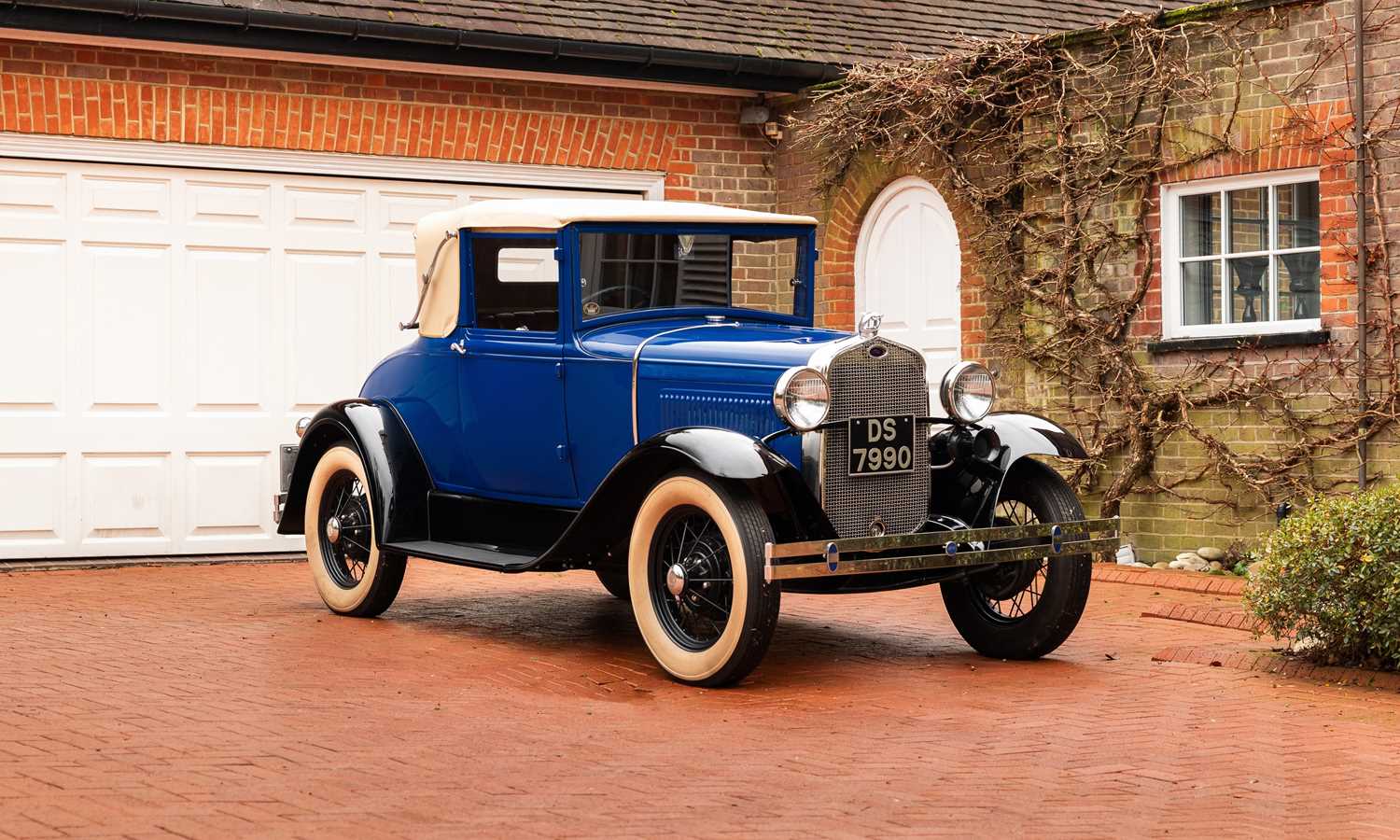 Lot 258 - 1930 Ford Model A Cabriolet