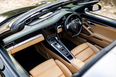 Lot 199 - 2015 Porsche 911/991.1 Carrera 4S Targa
