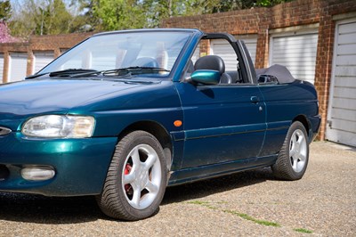 Lot 107 - 1997 Ford Escort Ghia Cabriolet