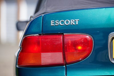 Lot 107 - 1997 Ford Escort Ghia Cabriolet