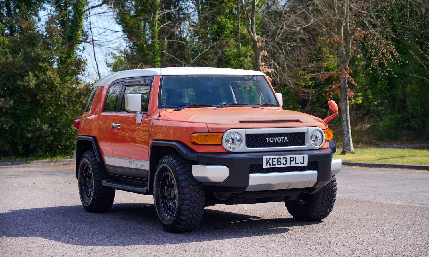 Lot 218 - 2013 Toyota FJ Cruiser