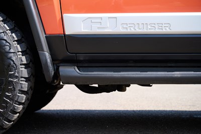 Lot 218 - 2013 Toyota FJ Cruiser