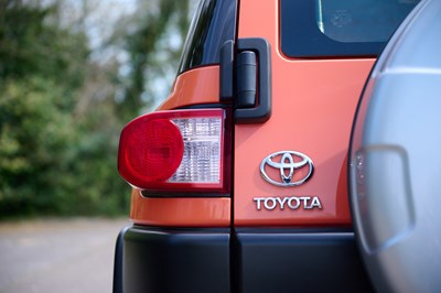 Lot 218 - 2013 Toyota FJ Cruiser