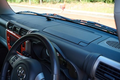 Lot 218 - 2013 Toyota FJ Cruiser