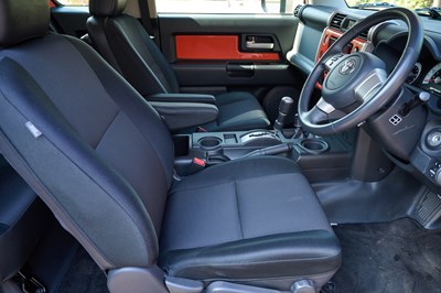 Lot 218 - 2013 Toyota FJ Cruiser