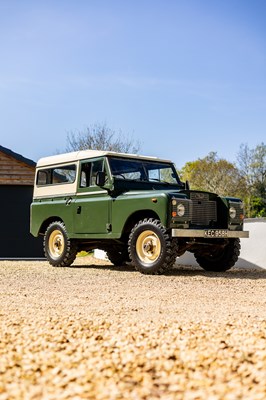 Lot 136 - 1970 Land Rover Series IIA 88"