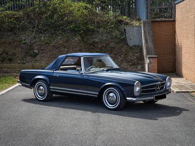 Lot 212 - 1971 Mercedes-Benz 230 SL Pagoda