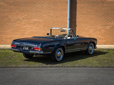 Lot 212 - 1971 Mercedes-Benz 230 SL Pagoda