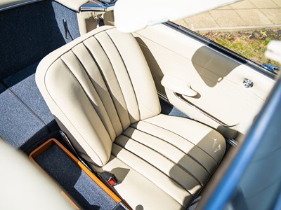 Lot 212 - 1971 Mercedes-Benz 230 SL Pagoda