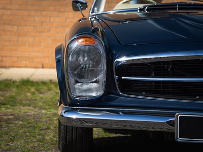 Lot 212 - 1971 Mercedes-Benz 230 SL Pagoda