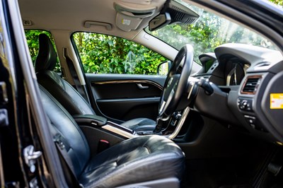 Lot 262 - 2014 Volvo V70
