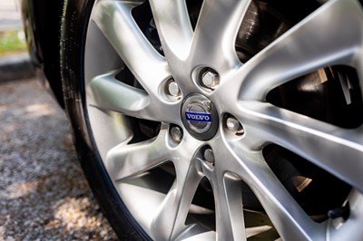Lot 262 - 2014 Volvo V70