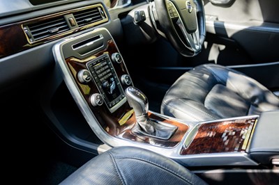 Lot 262 - 2014 Volvo V70