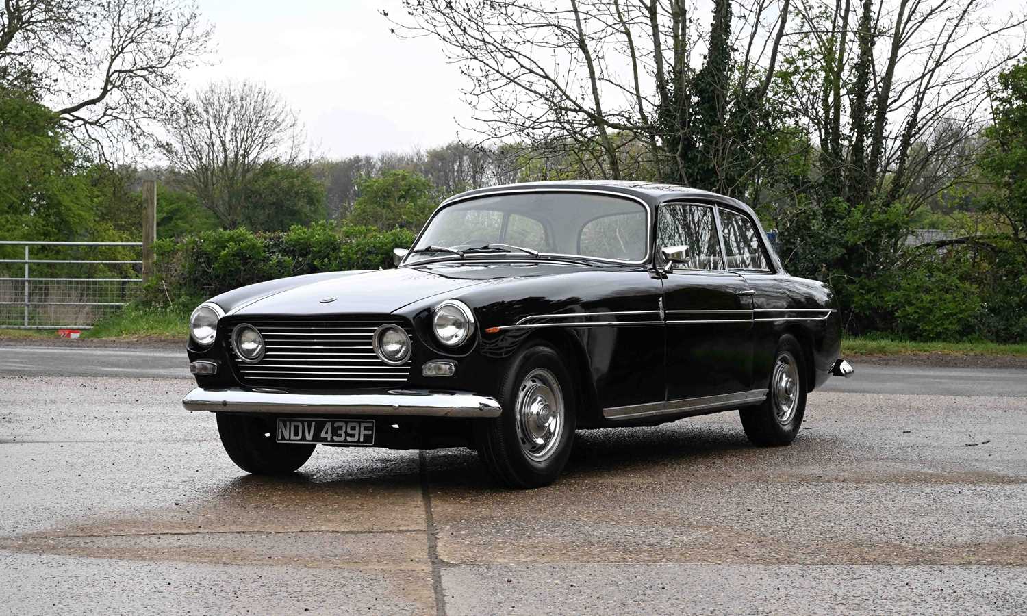 Lot 228 - 1968 Bristol 410