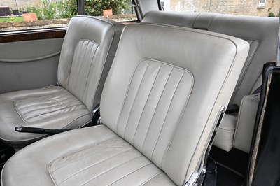 Lot 228 - 1968 Bristol 410