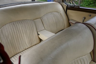 Lot 108 - 1964 Daimler 420 Sovereign
