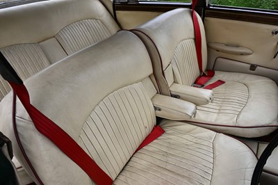 Lot 108 - 1964 Daimler 420 Sovereign
