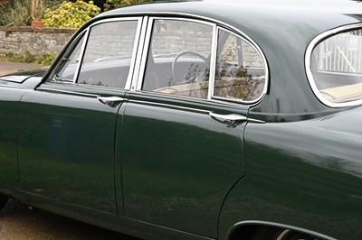 Lot 108 - 1964 Daimler 420 Sovereign