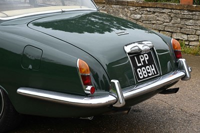 Lot 108 - 1964 Daimler 420 Sovereign