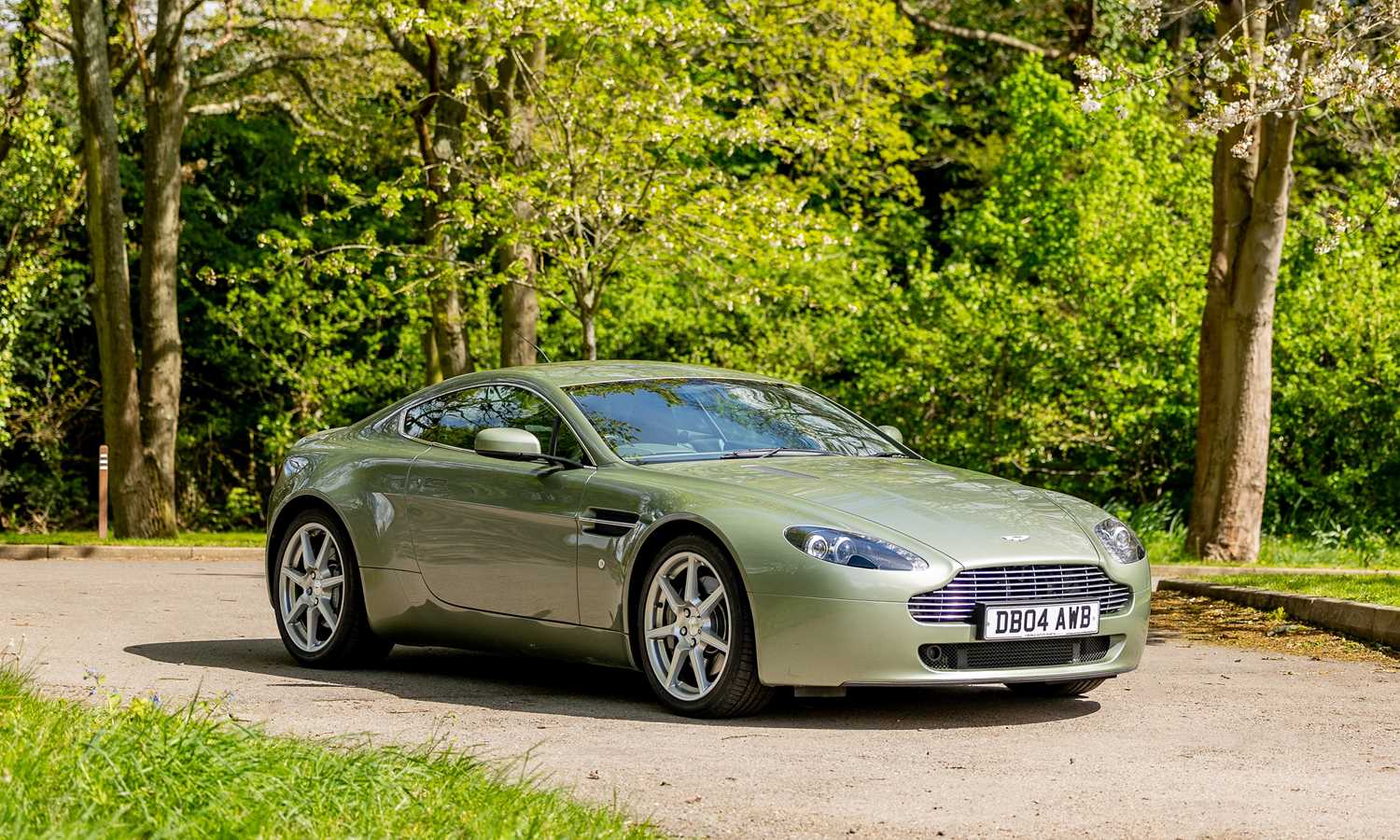 Lot 175 - 2007 Aston Martin V8 Vantage