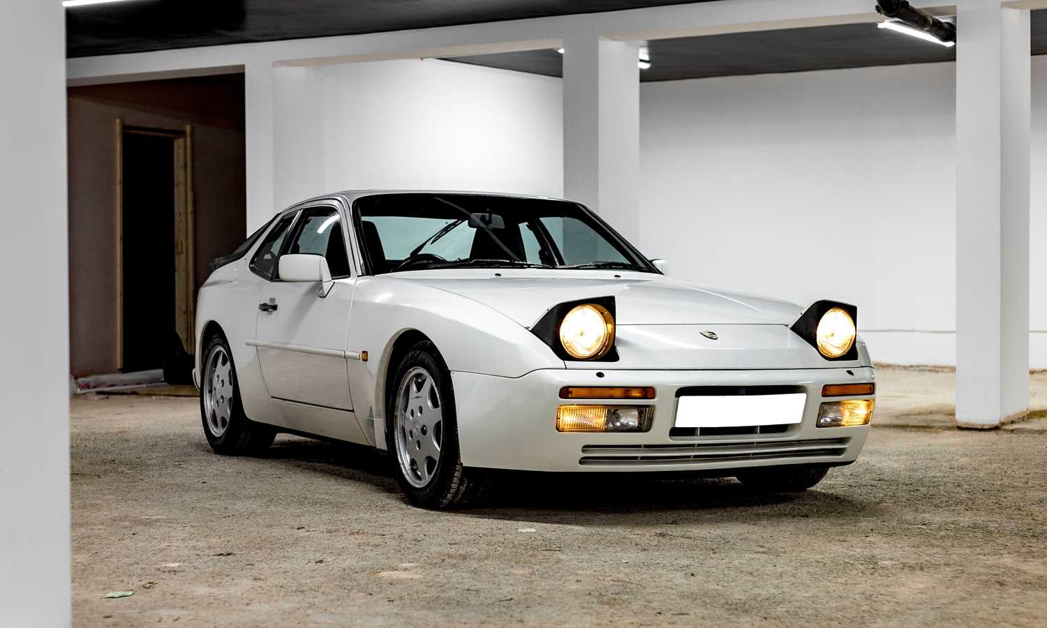 Lot 150 - 1989 Porsche 944 S2