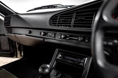 Lot 150 - 1989 Porsche 944 S2