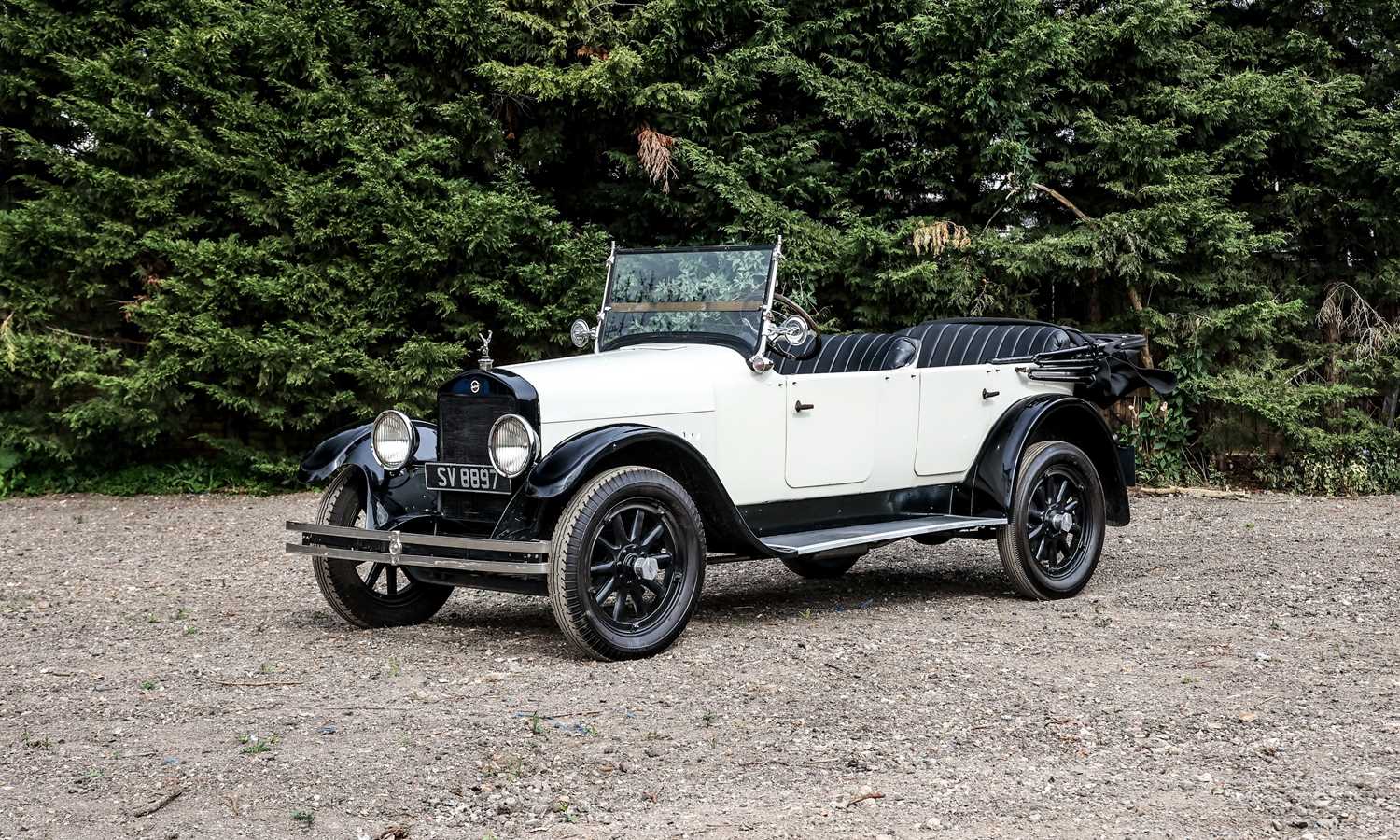 Lot 121 - 1922 Studebaker Light Six Tourer